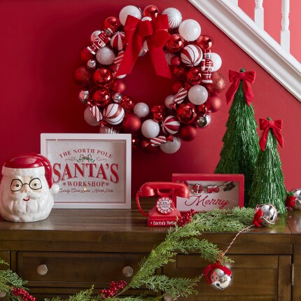 Christmas Tabletop Decor