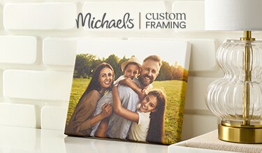 A canvas photo print of a family.